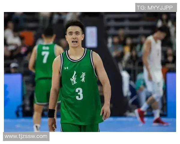 赛场上的火箭赵继伟再获荣誉：被评为本赛季最佳新秀