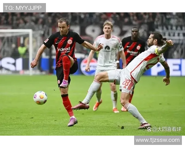 梅开二度！法兰克福球员在德甲比赛中表现抢眼